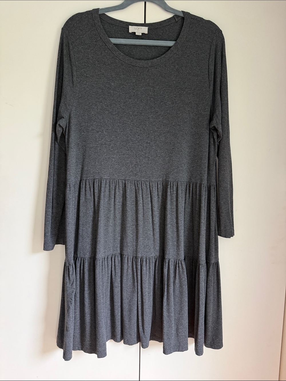 LOFT Women's Long Sleeve Tiered Dress in Dark Gray